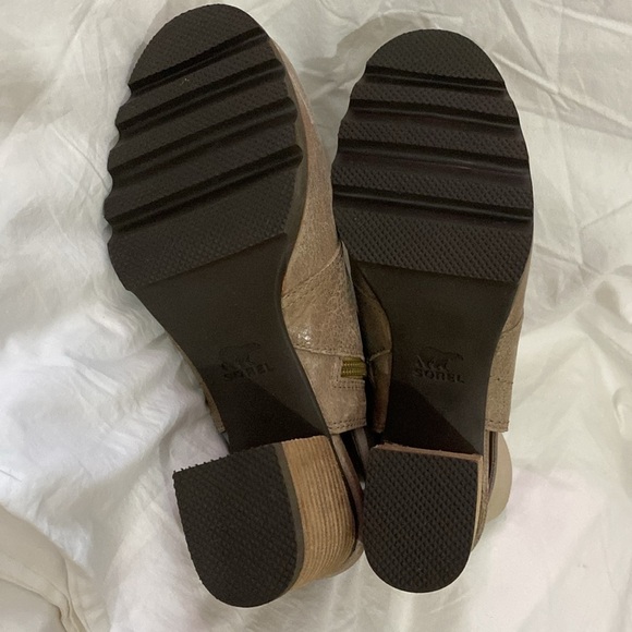 SOREL chunky heel leather Addington bootie size 36.5  in beige - Picture 7 of 9